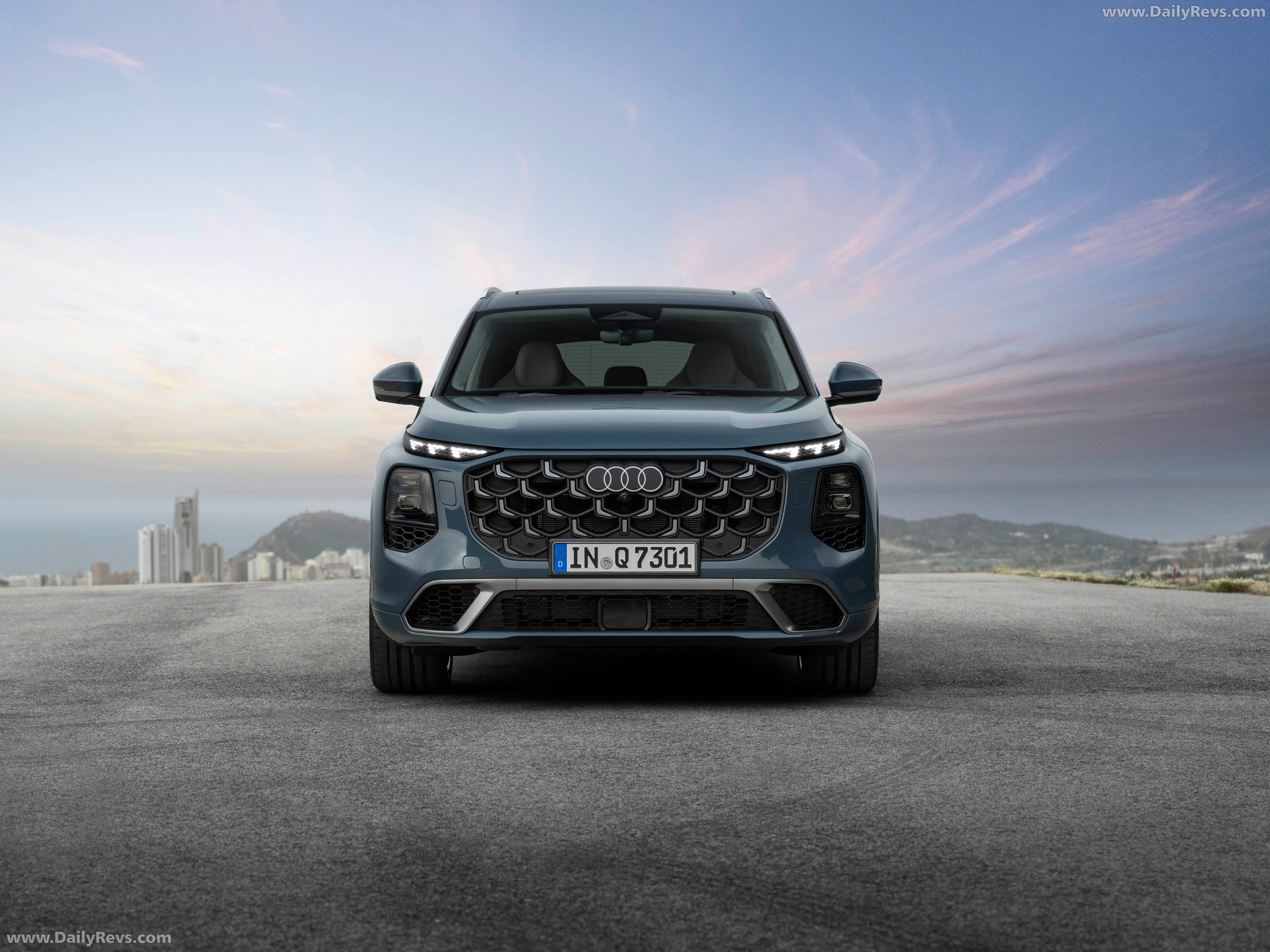 Image of Q7 4M